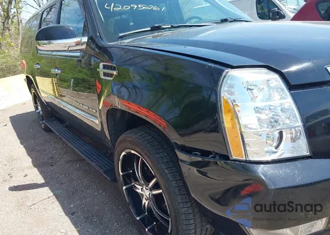 2011 Cadillac Escalade Esv Premium from USA, damaged, VIN 1GYS4JEFXBR161853